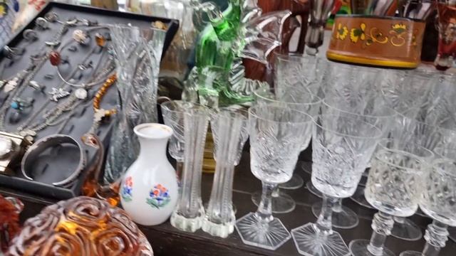 Барахолка.Киев. Нищие у Нищих покупают??? Посуда СССР... смотреть онлайн