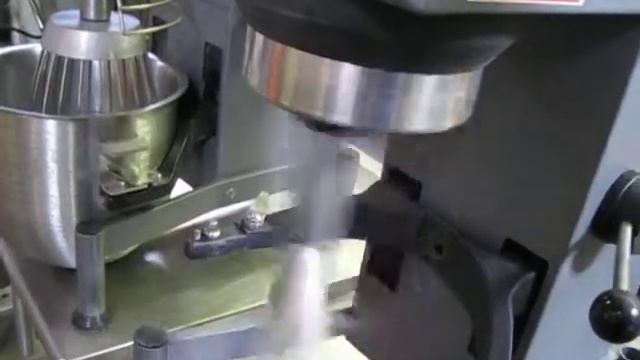 For Sale W20 20 quart Welbilt Varimixer Dough Mixer, no bowl 708-354-1265 $1200 смотреть онлайн