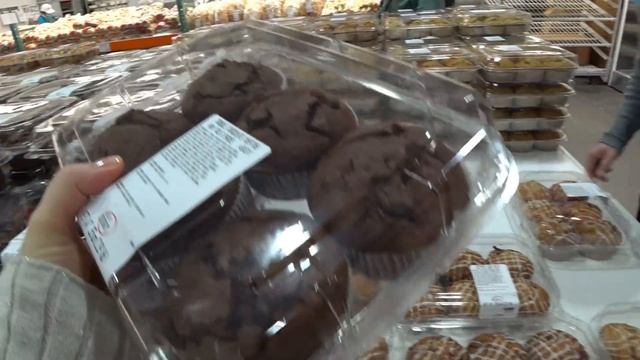Покупки в Costco на $300 / Покупаем продукты и одежду в американских магазинах / Цены на еду в США смотреть онлайн