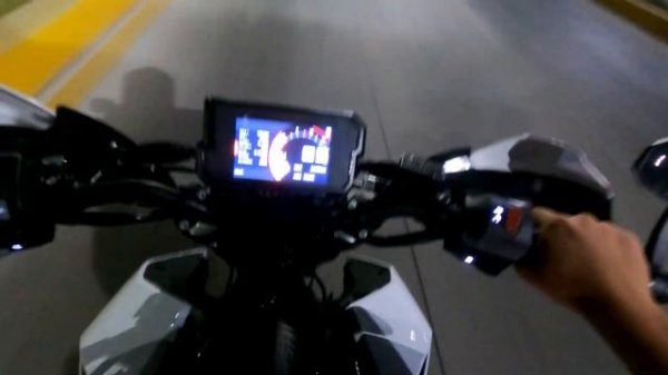 Duke 390 RIDE W/GSXR 600/ DUKE 200