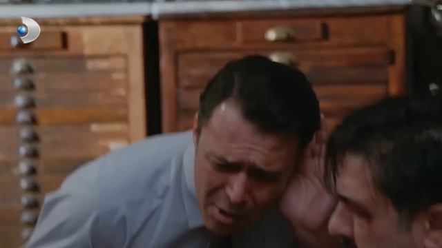 Mehmet, Seval'in iyileşmesi için elinden gelenin fazlasını yapıyor | Arka Sokaklar Özel Klip смотреть онлайн