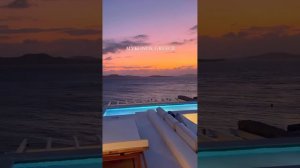 Час заката на острове Миконос, Греция.