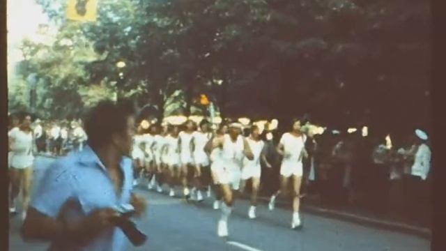 1980 год. Прибытие эстафеты с олимпийским огнём в Кишинёв. Оцифровано с 8 мм киноплёнки. смотреть онлайн