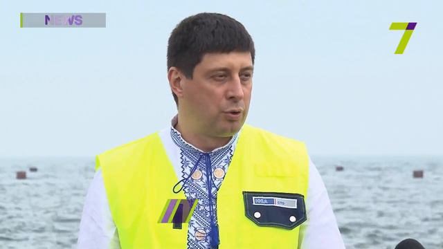 В Одесском порту возобновили строительство волнолома смотреть онлайн