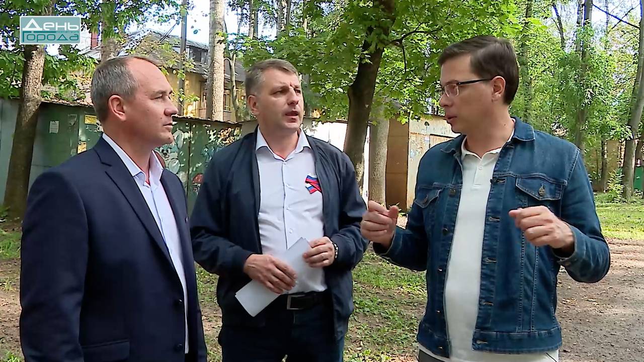 Глава города Юрий Шалабаев проверил состояние дворовых территорий в Приокском и Советском районах смотреть онлайн
