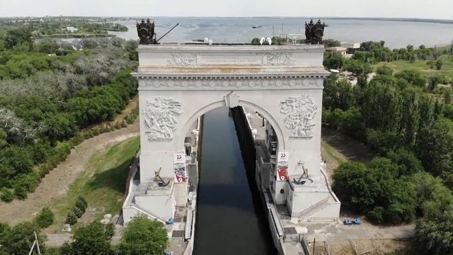 Исторический комплекс " Соединение фронтов" в Пятиморске. Волгоградская обл. смотреть онлайн