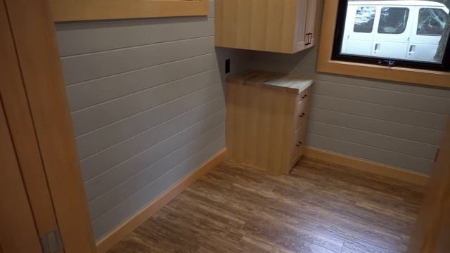 Special 12 ft Wide Tiny House Feels Like a Real Home! Full Tour смотреть онлайн