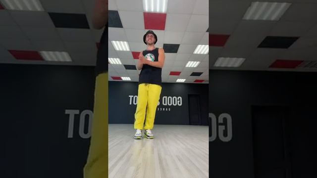 Обучение Шаффл | Shuffle Dance Tutorial смотреть онлайн