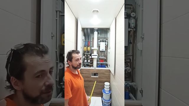 Шкаф над Инсталляцией в санузел смотреть онлайн