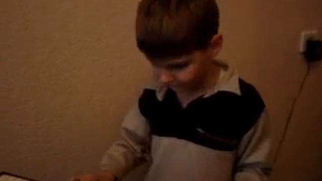 Цветущий май. Саша 4 года клавишные. смотреть онлайн