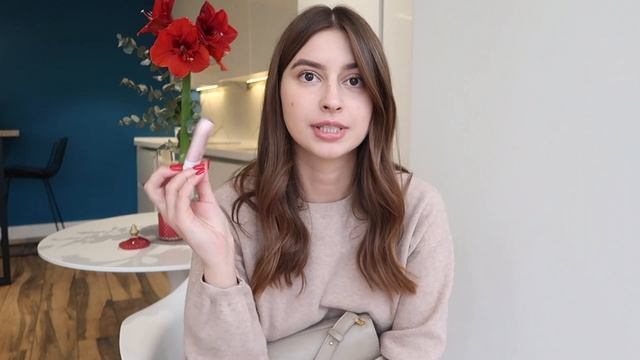 ЧТО В МОЕЙ СУМОЧКЕ | ЖЕНСКАЯ БОЛТАЛКА ? смотреть онлайн