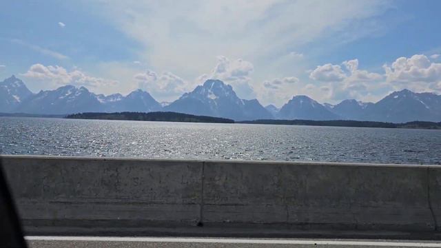 Заезд в парк Yellowstone. Смотрим гейзеры. смотреть онлайн