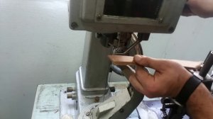Швейная машина обувная для прошивки подошвы.