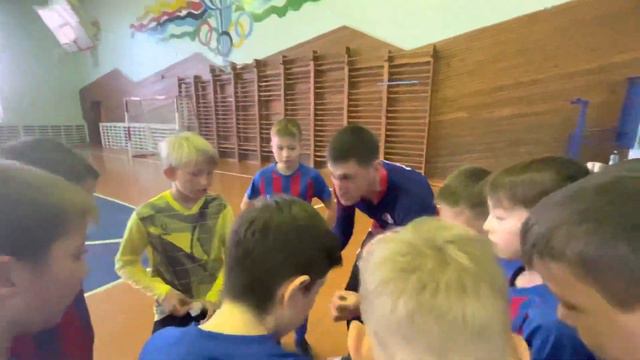 СК Саяны(2010-2012)-Заря.Финал( 1 тайм) смотреть онлайн