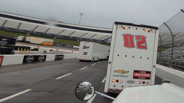 NASCAR Craftsman Truck Series Haulers Park At Martinsville Speedway смотреть онлайн