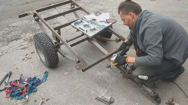 Прицеп квадроцикла ЗИМ 350. Часть 1 подготовка к покраске или нашел геморрой на свою голову!!!!!!! смотреть онлайн