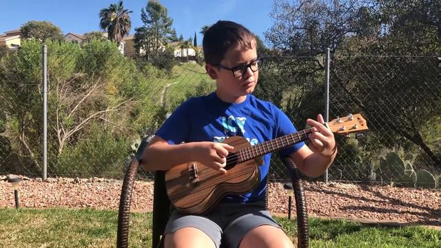 Город Золотой [ukulele] 🎸🎸🎸 смотреть онлайн