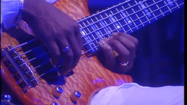 Phil Collins - Live And Loose In Paris