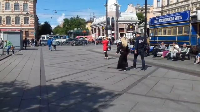 Метро Василеостровская Санкт - Петербург 19.08.2019 смотреть онлайн