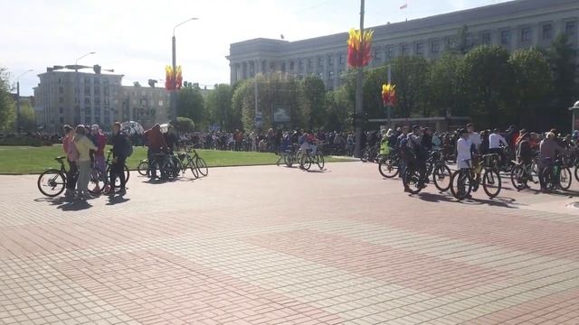 Большой городской велопробег, Могилев 30 апреля 2023 года. Площадь Ленина. смотреть онлайн