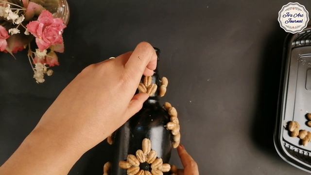 BOTTLE ART WITH DATE SEEDS|| Date seeds craft|| DIY bottle craft||Craft with waste materials|| Ep 5 смотреть онлайн