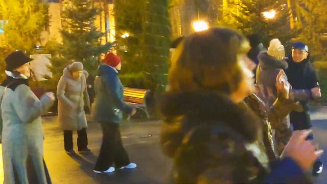 Ты моя любовь Танцы в парке Горького Харьков Ноябрь 2021 смотреть онлайн