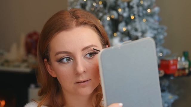 НОВОГОДНЯЯ РАСПАКОВКА! ЧТО НАДЕТЬ НА НГ? ЭКСПЕРИМЕНТИРУЮ С МАКИЯЖЕМ!