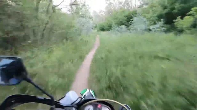 Больше 60 по лесу на Балтмоторс. Скидываем Авантис с хвоста!) смотреть онлайн