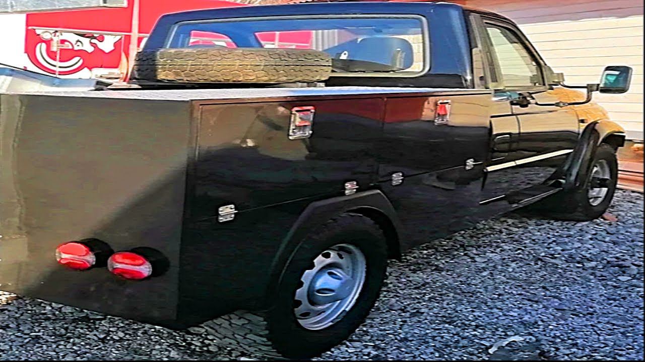 Найден необычный УАЗ эвакуатор собранный на базе UAZ Profi и он такой один смотреть онлайн