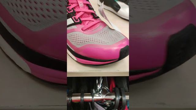 Кроссовки из секонд-хенда скидка от цены 30% смотреть онлайн