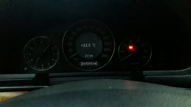 MERCEDES BENZ W211 КАК ПРОВЕРИТЬ УРОВЕНЬ МАСЛА смотреть онлайн