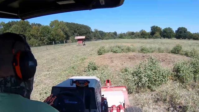 Removing Wooly Croton - Part 1 - Ventrac - Tough Cut - HQ682 смотреть онлайн