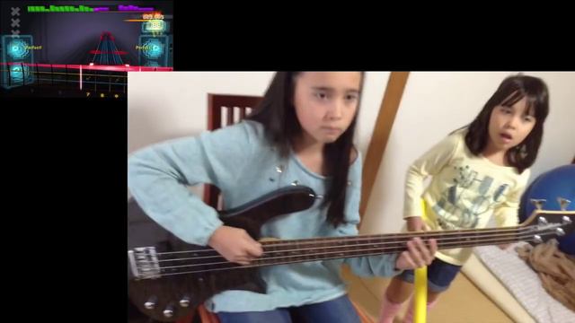 ROCKSMITH Audrey (11) Plays Bass - Move Along - The All-American Rejects 99% ロックスミス смотреть онлайн