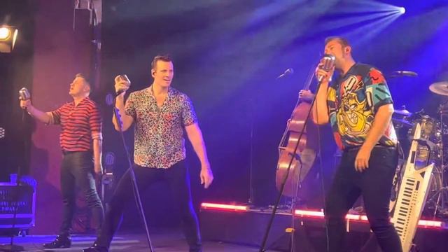 The Baseball’s „Umbrella“ live at Astra Berlin 2022 смотреть онлайн