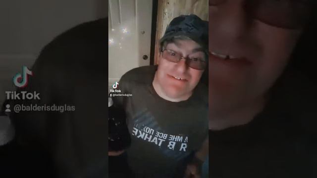 Обещать и не давать, хрен разоришься...😉