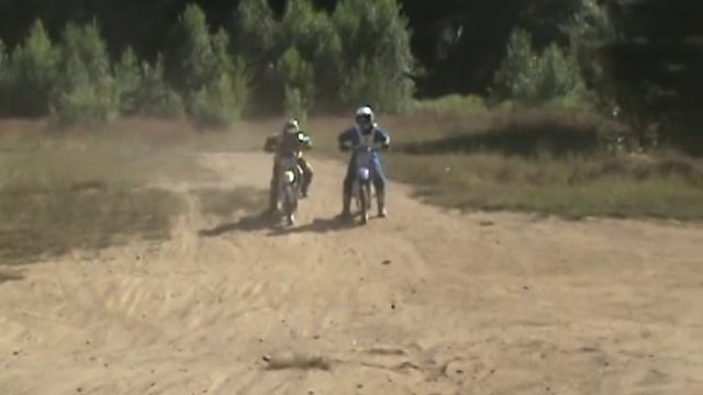 rm85 vs yz85 смотреть онлайн