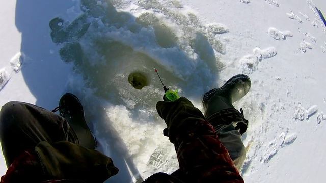 Если даже не клюёт, это все равно рыбалка!!! смотреть онлайн