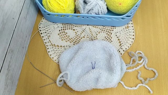 Создаю зайцев спицами. Вязаные игрушки. Пасхальные кролики. смотреть онлайн