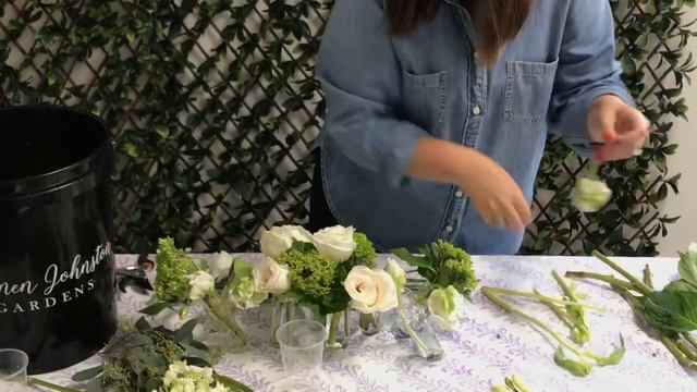 Easy DIY Floral Arrangement смотреть онлайн