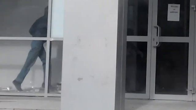 Гастарбайтеры развлекаются смотреть онлайн