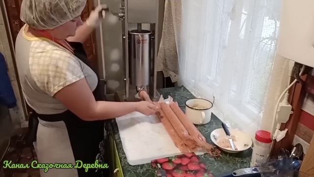 Копчёная Курица, Колбаса, Кухня и Краска. смотреть онлайн