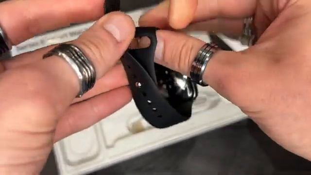 Смарт часы Tiroki S8 MAX кучей полезных функций и похожие на знаменитый бренд смотреть онлайн