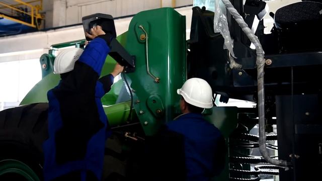 Сборка погрузчика PN 936 смотреть онлайн