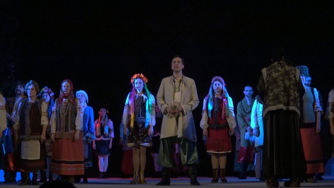 «Ночь тиха». Фрагмент фолк-оперы «Ночь перед Рождеством» смотреть онлайн