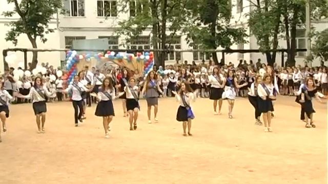 Последний звонок в Таврической гимназии №20 (Симферополь) 2018 смотреть онлайн