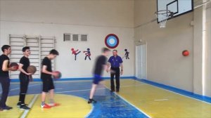 Урок Баскетбола в 8 А классе. Учитель физкультуры Вагапов А.К. Часть 3