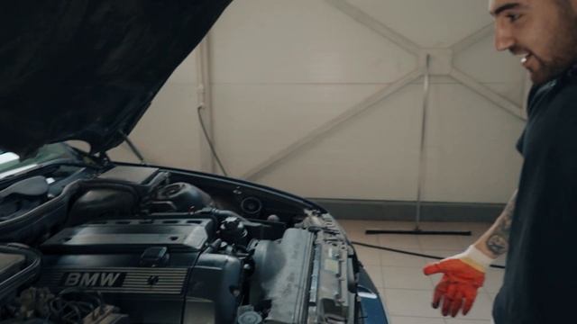 BMW НЕ МЫЛИ 5 ЛЕТ. КОГДА ОТКРЫЛИ КАПОТ БЫЛИ ШОКИРОВАНЫ . смотреть онлайн