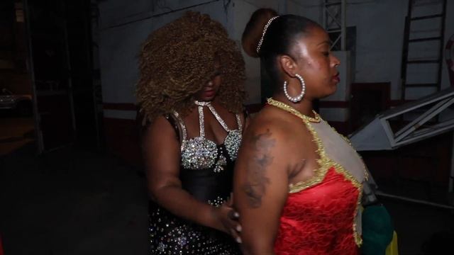 Plus-size dancers shake up Rio's samba parades смотреть онлайн