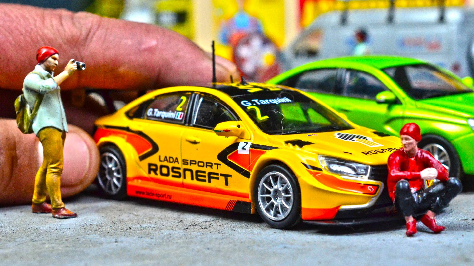 Моделька СПОРТИВНАЯ ЛАДА ВЕСТА 1/43. Автолегенды №17. Про машинки. смотреть онлайн