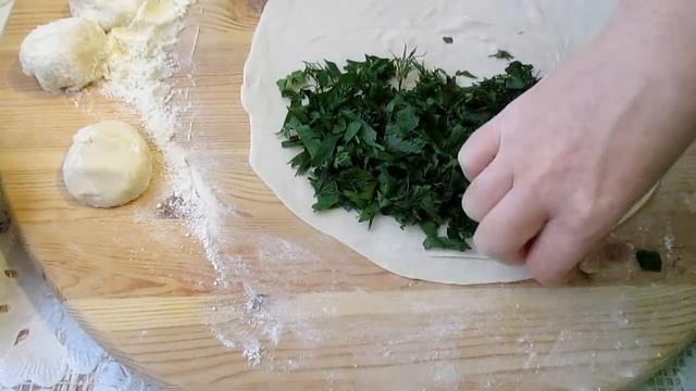 Съедаются МГНОВЕННО. Без вреда ДЛЯ ФИГУРЫ!!! Только ВКУС и ПОЛЬЗА!!! Кутабы с зеленью и сыром смотреть онлайн